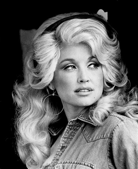 21 Gorgeous Photos of Young Dolly Parton